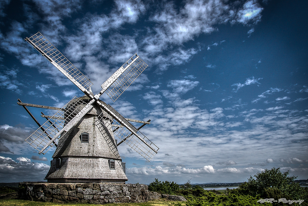 le moulin a vent, l'ancêtre de l'éolienne pour particulier